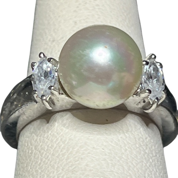 Vintage Sterling Silver Genuine  Pearl CZ Ring size 6.5 - Picture 2 of 10